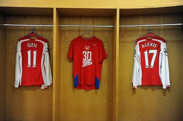Arsenal's Community Legacy: 30 Years Celebrated in the Home Changing Room before Arsenal vs. Everton, Premier League 2014-15