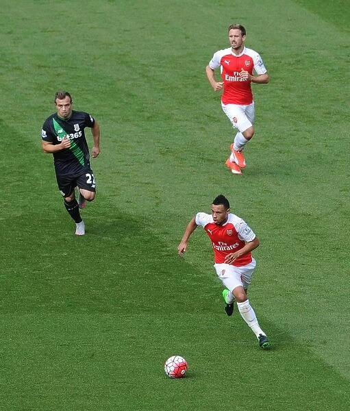 Arsenal's Coquelin and Monreal Bravely Defend Against Shaquiri's Stoke Onslaught (2015-16)