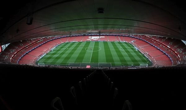 Arsenal's Emirates Stadium Awaits Besiktas in Champions League Qualifier
