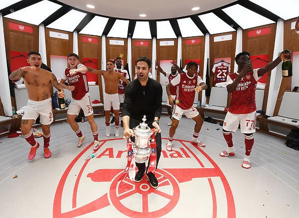 Arsenal's Empty-Stadium FA Cup Victory Over Chelsea: Mikel Arteta and Team Celebrate