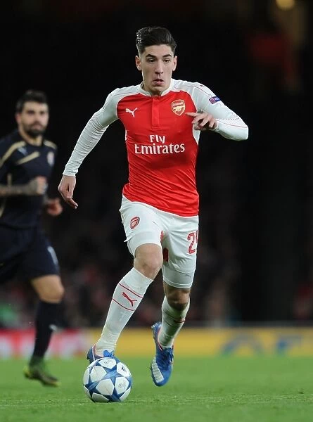 Arsenal's Hector Bellerin in Action Against Dinamo Zagreb, 2015-16 UEFA Champions League