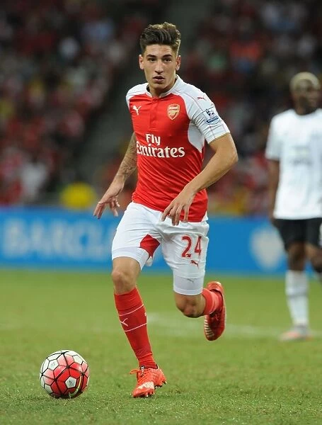 Arsenal's Hector Bellerin in Action against Everton at 2015-16 Barclays Asia Trophy