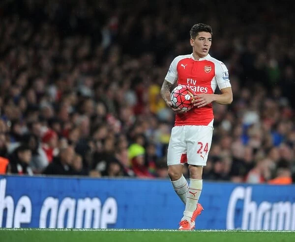 Arsenal's Hector Bellerin in Action Against Liverpool, 2015 / 16 Premier League