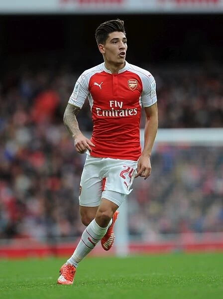 Arsenal's Hector Bellerin in Action against VfL Wolfsburg at Emirates Cup 2015 / 16