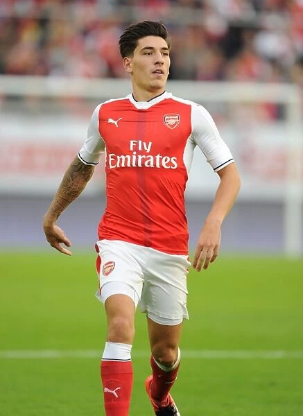 Arsenal's Hector Bellerin Faces Off Against Manchester City in 2016 Pre-Season Clash