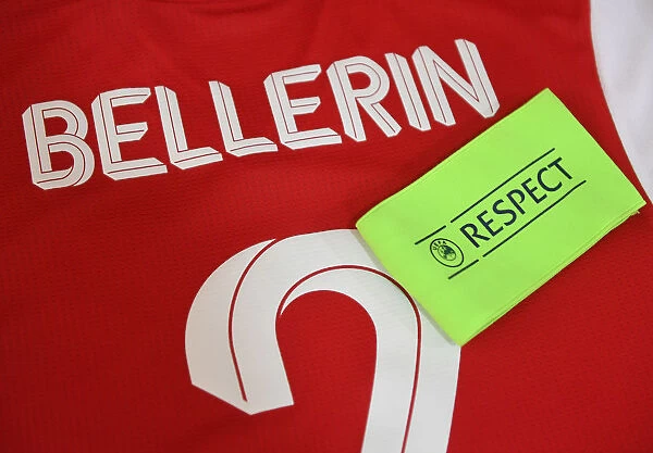 Arsenal's Hector Bellerin: Ready for Battle in Europa League Against Standard Liege