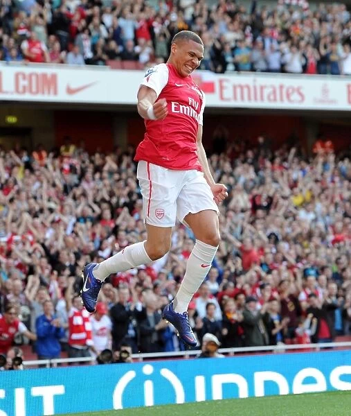 Arsenal's Kieran Gibbs Scores First Goal in 3:0 Victory over Aston Villa, Barclays Premier League, Emirates Stadium (2012)
