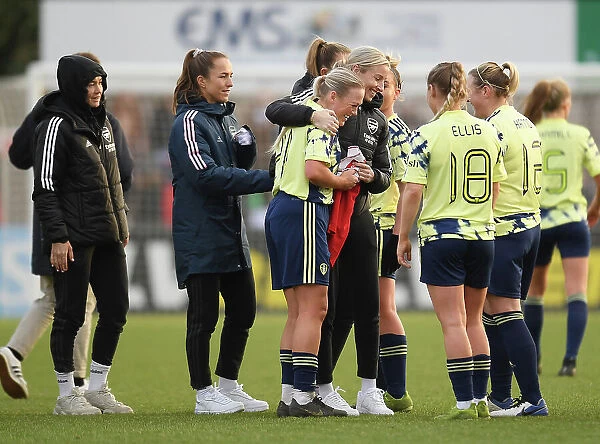 Arsenal's Leah Williamson Gifts Shirt to Leeds Amy Woodruff After FA Cup Match