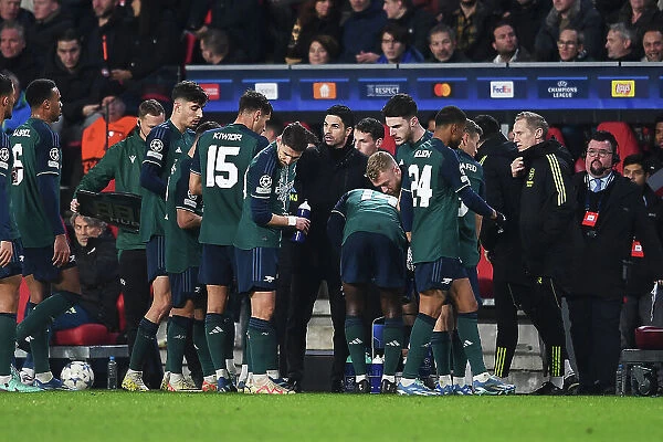 Arsenal's Mikel Arteta Gives Instructions vs PSV Eindhoven in UEFA Champions League Group Stage (2023-24)