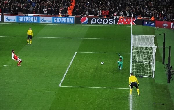 Arsenal's Olivier Giroud Scores Penalty Against Paris Saint-Germain in 2016-17 Champions League