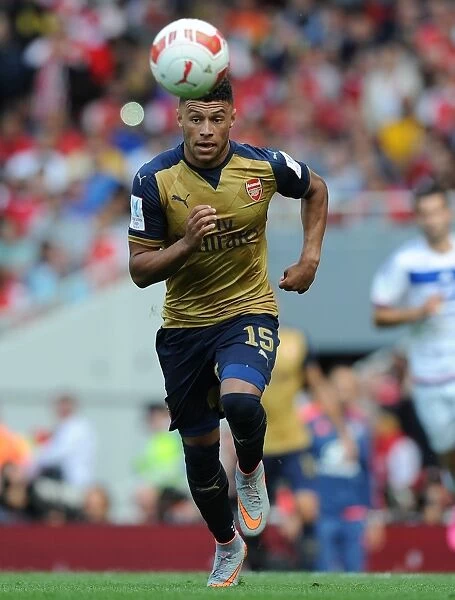 Arsenal's Oxlade-Chamberlain in Action at Emirates Cup 2015 / 16 vs Olympique Lyonnais