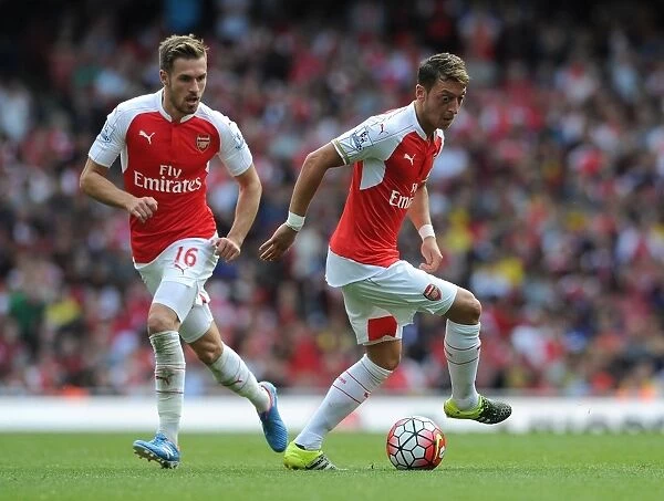Arsenal's Ozil and Ramsey in Action: A Premier League Duo at their Best (Arsenal v Stoke City 2015-16)