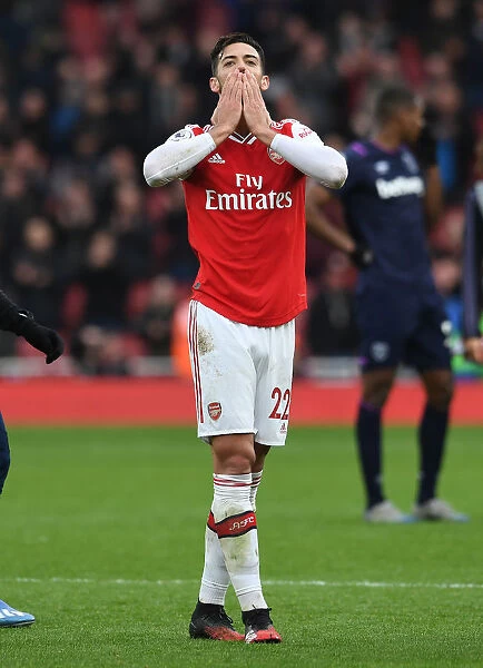 Arsenal's Pablo Mari Embraces Family After Arsenal v West Ham United Match, Premier League 2019-20