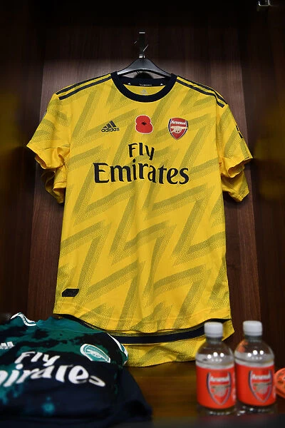 Arsenal's Poppy-Emblazoned Jerseys Before Leicester City Clash (2019-20 Premier League)