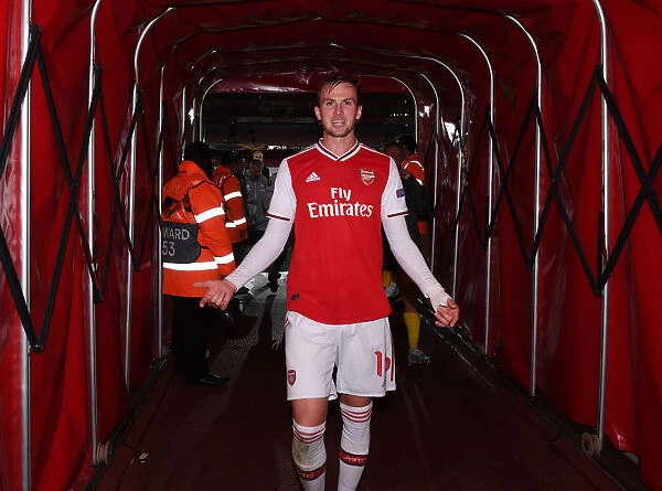 Arsenal's Rob Holding Celebrates after UEFA Europa League Victory over Standard Liege