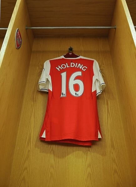 Arsenal's Rob Holding Ready for Battle Against Manchester United (2016-17)