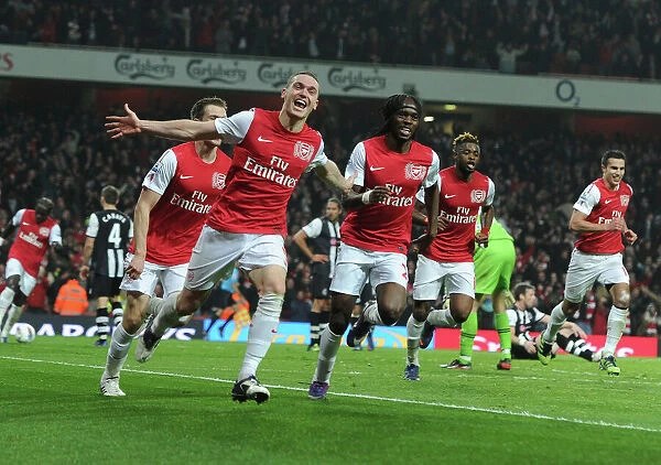 Arsenal's Robin van Persie Scores Second Goal Against Newcastle United (2011-12)