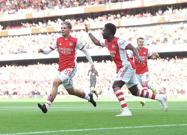 Arsenal's Smith Rowe and Saka Celebrate First Goal Against Tottenham in 2021-22 Premier League