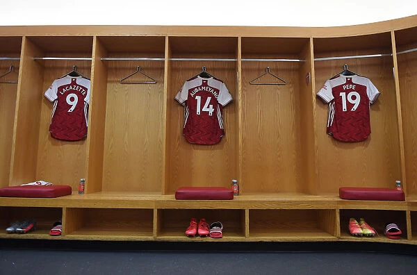 Arsenal's Striker Trio: Lacazette, Aubameyang, Pepe Prepare for Arsenal v Watford (2019-20)