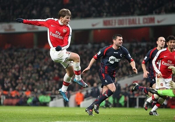 Arsenal's Triumph: 4-2 Victory Over Bolton Wanderers in Barclays Premier League (2010)