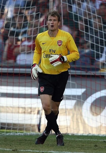 Arsenal's Unbeatable Wall: Jens Lehmann's Historic Shutout Against Salzburg (2007)