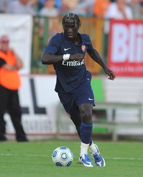 Arsenal's Unstoppable Force: Bacary Sagna's Brilliant Performance in Arsenal's 5-0 Pre-Season Victory