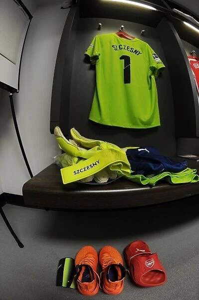 Arsenal's Wojciech Szczesny: FA Cup Semi-Final Kit Preparation at Wembley Stadium (2015)