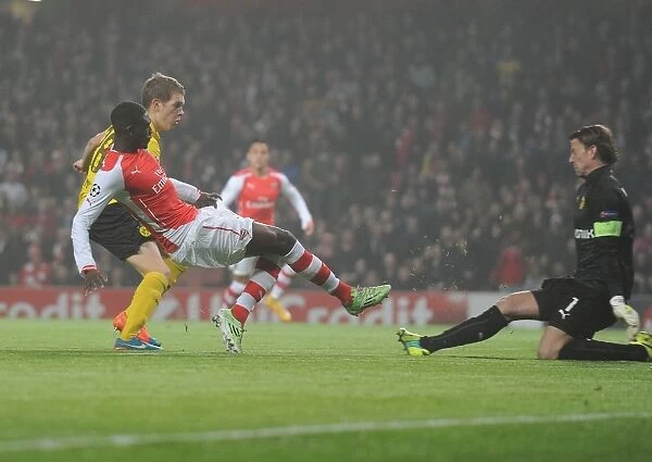 Arsenal's Yaya Sanogo Scores Thriller Against Borussia Dortmund in 2014-15 Champions League