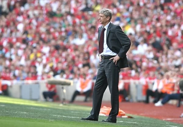 Arsene Wenger in Action: Arsenal's Victory Over Bolton Wanderers, FA Premiership, 2007
