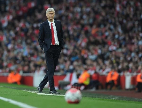 Arsene Wenger and Arsenal Face Off Against Manchester United in the 2015 / 16 Premier League Showdown