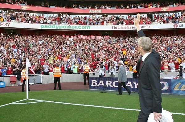 Arsene Wenger Celebrates Arsenal's Victory: 4-1 Over Stoke City, Barclays Premier League, 2009