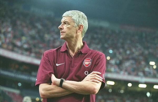 Arsene Wenger Guides Arsenal to Triumph: Amsterdam Tournament Victory over Ajax (2005)