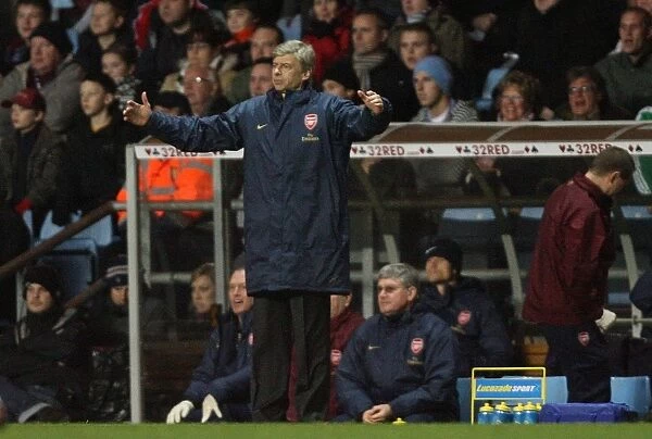 Arsene Wenger Leads Arsenal to Victory: Aston Villa 1-2, Barclays Premiership, 2007