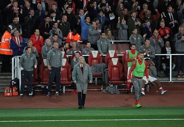 Arsene Wenger and Per Mertesacker Celebrate Arsenal's First Goal vs. West Ham United (2016-17)