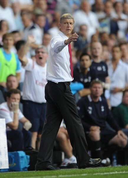 Arsene Wenger vs. Tottenham Hotspur: The 2:1 Battle - Premier League, White Hart Lane, 2011