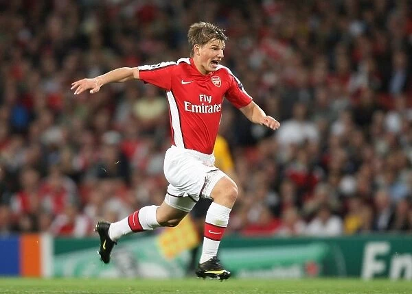 Arshavin Scores Duo as Arsenal Cruise Past Olympiacos 2-0 in Champions League