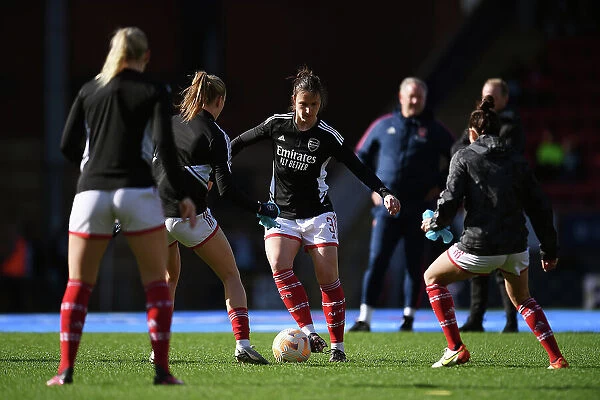 Barclays WSL Showdown: Arsenal Women vs. Tottenham Hotspur - Pre-Match Warm-Up