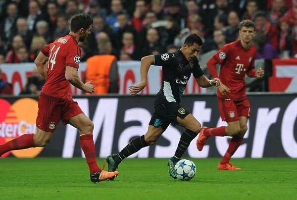 Battle of the Midfield: Alexis Sanchez vs. Xabi Alonso - Arsenal vs. Bayern Munich, Champions League