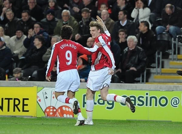 Bendtner and Eduardo: Celebrating Arsenal's Winning Goals Against Hull City (13 / 3 / 2010)