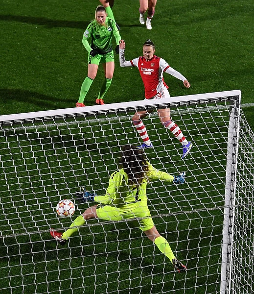 Caitlin Foord Scores: Arsenal Women's Champions League Triumph over HB Koge