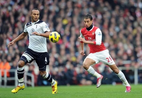 Chamakh vs. Kaboul: Thrilling Rivalry as Tottenham Edges Past Arsenal 3-2 in Premier League Clash at Emirates Stadium