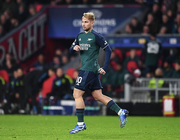 Champions League Group B: Emile Smith Rowe's Focused Gaze at PSV Eindhoven's Philips Stadion (2023-24)