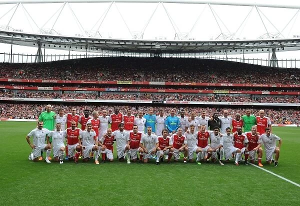 Clash of Football Legends: Arsenal vs. Milan at Emirates Stadium