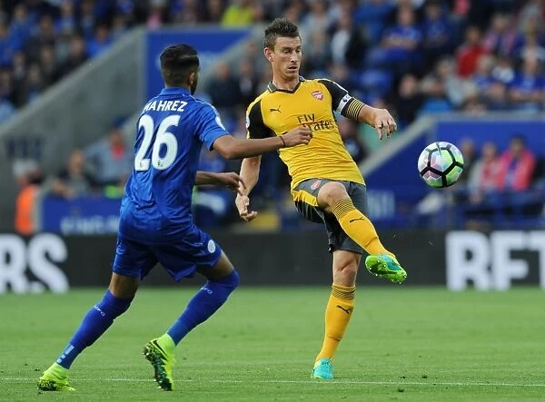 Clash of the Stars: Oxlade-Chamberlain vs. Mahrez - Leicester City vs. Arsenal, 2016-17 Premier League