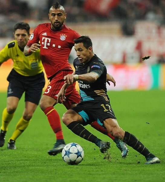 Clash of Titans: Sanchez vs. Vidal - Bayern Munich vs. Arsenal, UEFA Champions League 2015-16: A Battle at Allianz Arena