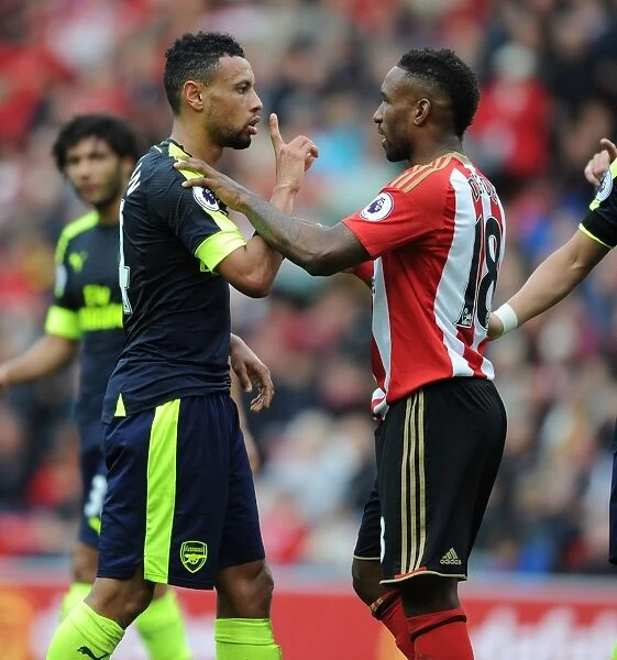Coquelin vs Defoe: Intense Battle in Sunderland v Arsenal, Premier League 2016-17