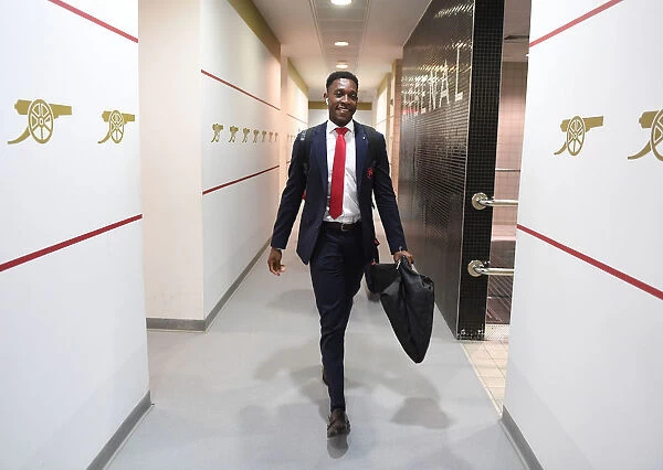 Danny Welbeck: Pre-Match Focus in Arsenal Changing Room (Arsenal vs Southampton, Premier League, 2017-18)