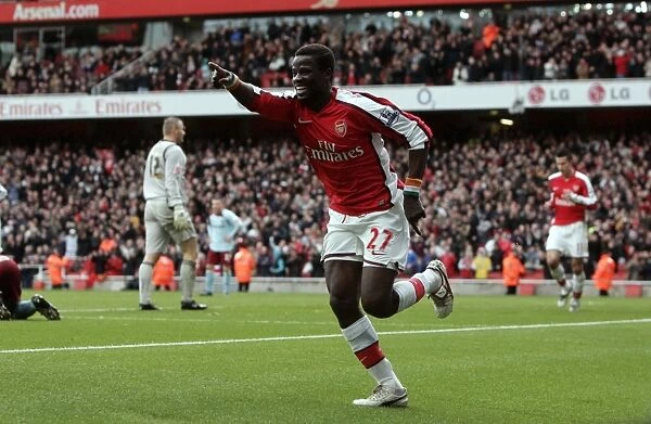 Emmanuel Eboue's Triumph: Arsenal's Thrilling FA Cup Goal vs Burnley (3-0)