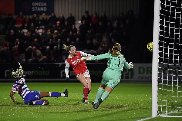 Frida Maanum Scores Second Goal: Arsenal Women's Super League Victory over Reading