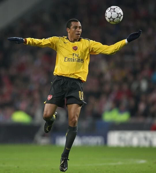 Gilberto's Victory: Arsenal's 1:0 Win Over PSV Eindhoven, UEFA Champions League, 2007